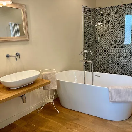 Palazzo Caroni, Exclusive Private With Terrace And Garden Villa