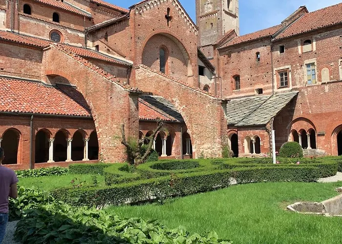 Palazzo Caroni, Exclusive Private With Terrace And Garden Villa