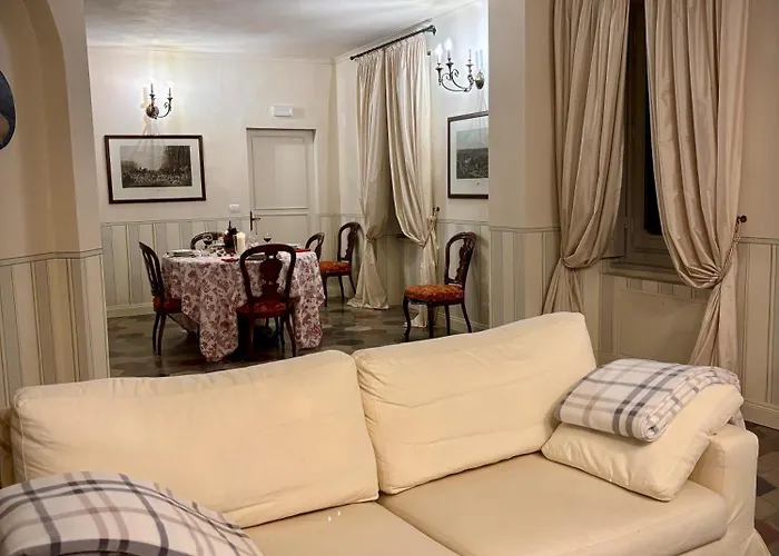 Villa Palazzo Caroni, Exclusive Private With Terrace And Garden Piasco